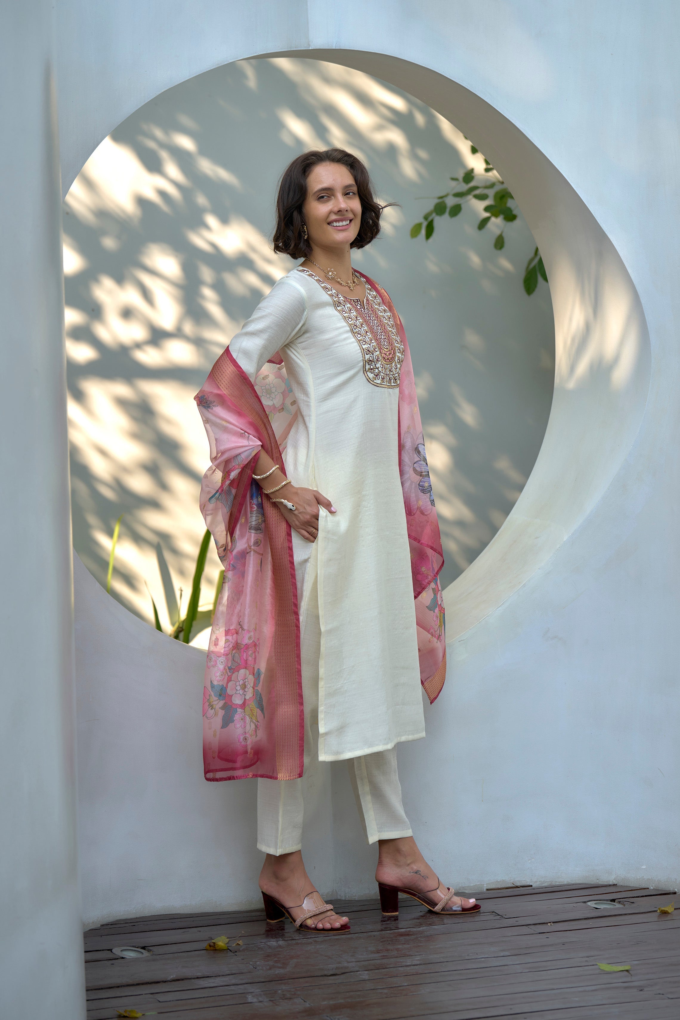 Cream Embroidered Neck Vatican Kurti Set with Organza Butti Dupatta